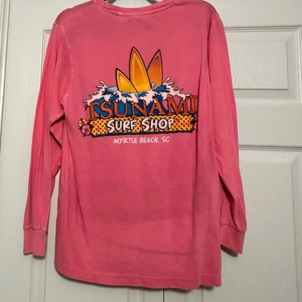 Tsunami‎ Surf Shop Long Sleeve T-Shirt from Myrtle Beach, SC Size Smalll GUC - Picture 2 of 6